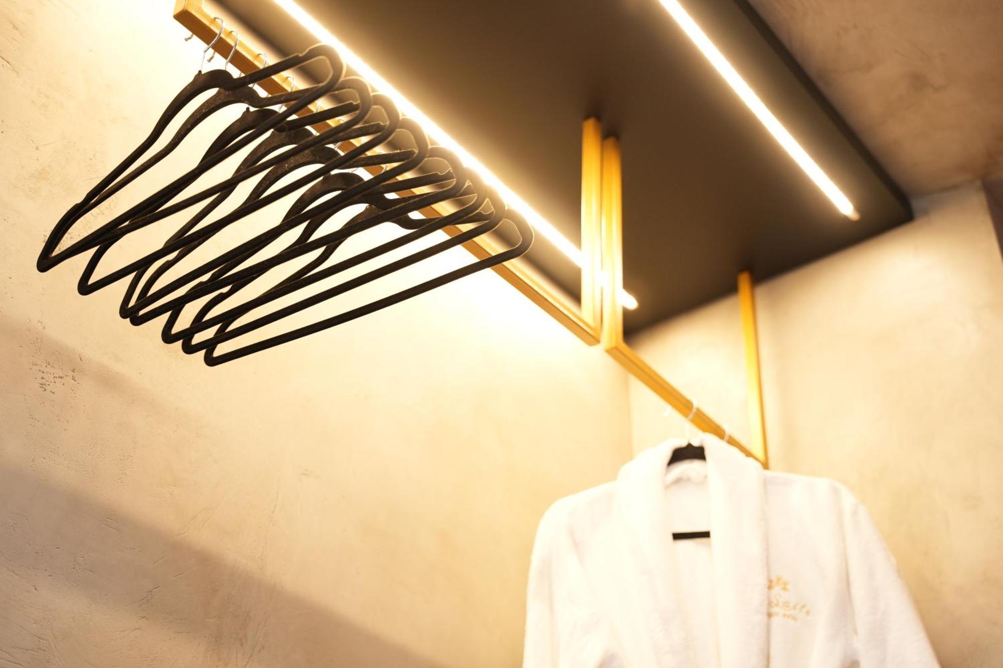 La Suite Boutique Hotel Tirana Exterior photo
