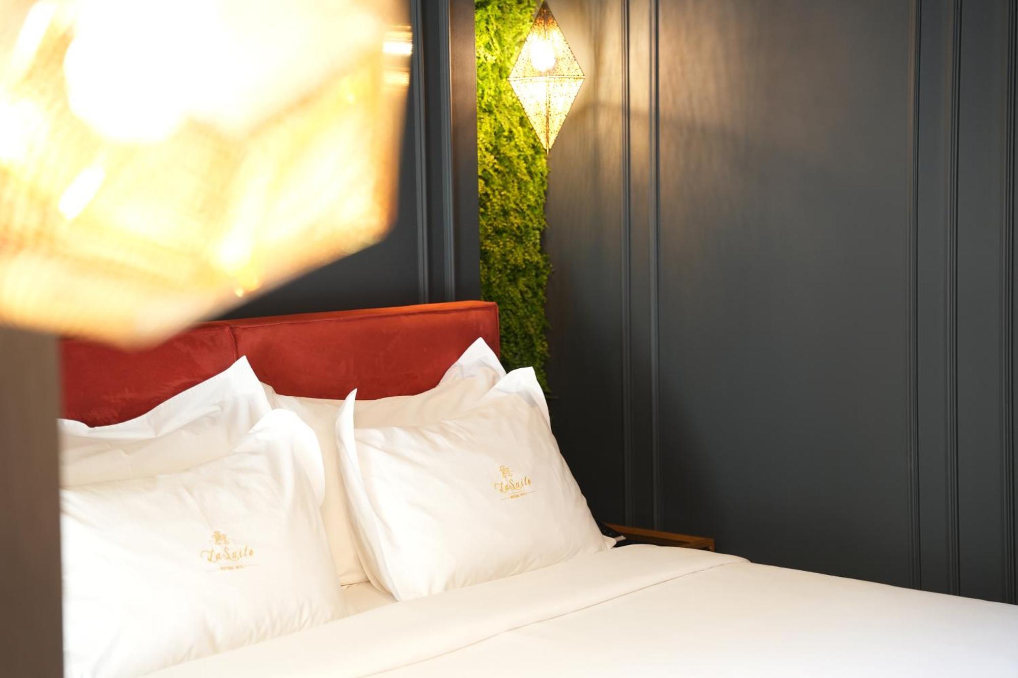 La Suite Boutique Hotel Tirana Exterior photo